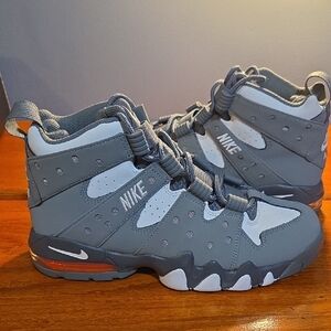 Nike Air Mix  Gray and White Sneakers with Orange Accents